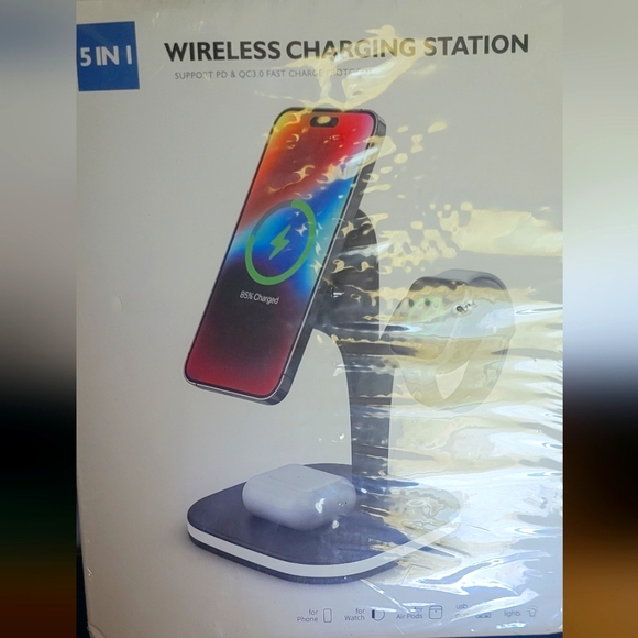 5 in 1 charging station